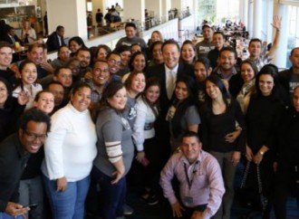Educadores del programa Panamá Bilingüe en Atlanta, reciben visita del Presidente Juan Carlos Varela
