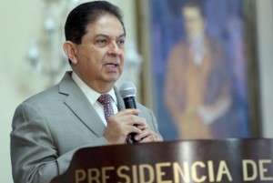 Honduras: La alfabetización es prioritaria para el Gobierno del presidente Hernández
