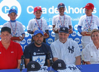 Cuatro niños irán al Yankee Stadium tras ser ganadores del evento Pitch, Hit & Run