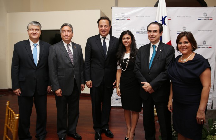 Gobierno reconoce esfuerzo de la Comisión de Trabajo que logró sacar a Panamá de la Lista Gris del GAFI