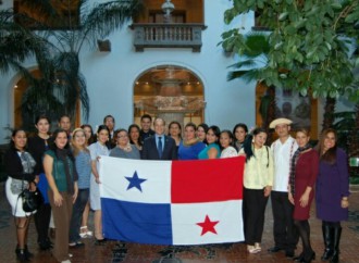 Docentes del Programa Panamá Bilingüe visitan sede de la OEA