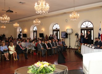 Presidente Varela reitera compromiso con el desarrollo de los pueblos originarios
