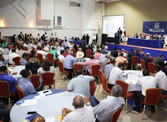 748 representantes de los gobiernos locales se reunieron con el Presidente Varela