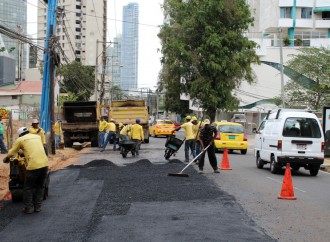 Jornada semanal de Parcheo Verano 2016 utilizó más de 300 toneladas de asfalto en distritos de Panamá y San Miguelito