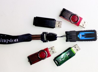 Si eres exigente en cuanto a velocidad y rendimiento, nuestra recomendación es el HyperX® Fury USB 3.0/2.0 de Kingston