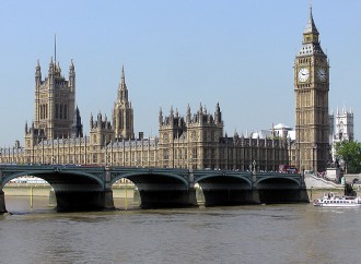 Petición ante parlamento británico que solicita segunda vuelta supera el millón de firmas