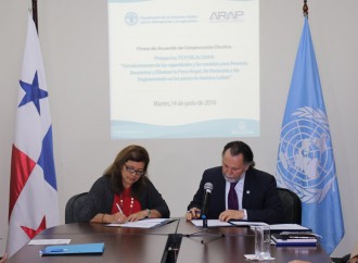 Panamá suscribe con la FAO acuerdo para hacer frente a la pesca ilegal