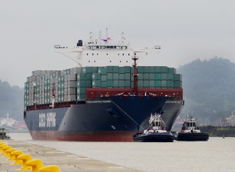Canal de Panamá ofrece 7 cupos diarios de reserva para buques neopanamax