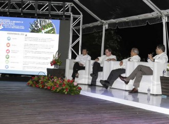 XLVII SICA: Presidente Hernández expone Honduras 20/20 en foro económico regional