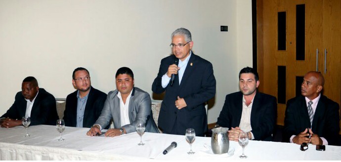 Directiva de la Liga Provincial de Panamá Metro otorgó certificado de reconocimiento al Alcalde José Blandón
