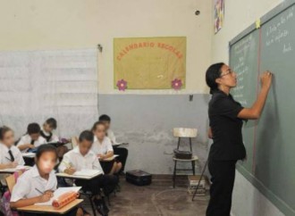 MEDUCA solicita a Contraloría fiscalizar asistencia de educadores a clases