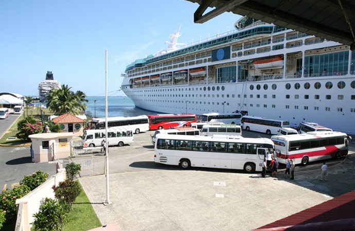 Transporte de Colón se va preparando para recibir la próxima temporada de cruceros