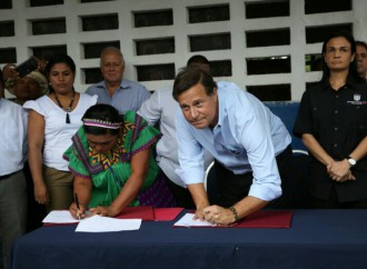 Gobierno y autoridades indígenas tradicionales firman acuerdo sobre proyecto hidroeléctrico Barro Blanco