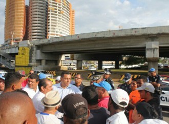 Defensoría del Pueblo participó en mesa de diálogo de Vendedores del Mercado de Mariscos