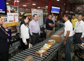 Aduanas realizó visita de trabajo en las oficinas de DHL