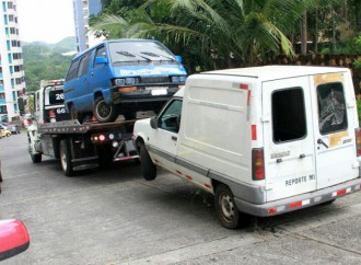 Alcaldía de Panamá retiró vehículos abandonados en Betania y Pueblo Nuevo