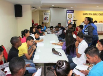 Bachilleres reciben capacitación para su inserción al mercado laboral a través de Panamá Pro Joven