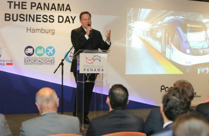 Presidente Varela invita a empresarios alemanes a invertir en Panamá, la economía más sólida de la región