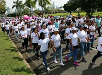 Más de 200 personas participaron en la Caminata por el Día Nacional de la Seguridad Vial