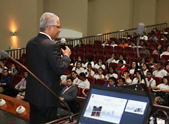 Alcaldía de Panamá expone ante el Youth Speak Forum planes para tener una ciudad y comunidad sostenible
