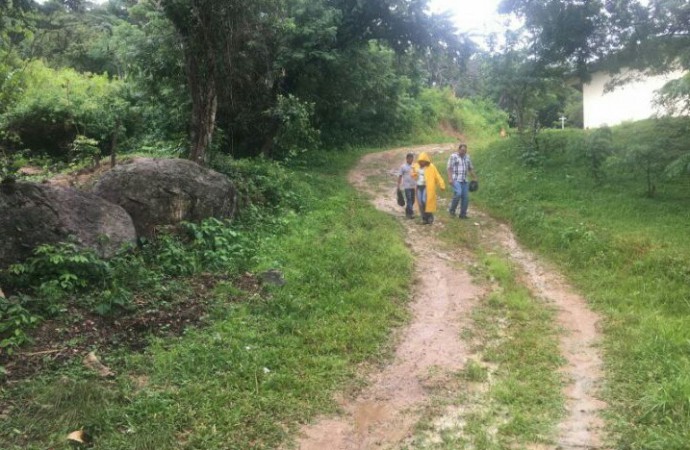 Comunidad solicita mejora de camino en Piedras Gordas de La Pintada