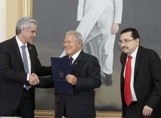 El Salvador suscribe histórico acuerdo fiscal para emisión y colocación de eurobonos por un monto de $550 millones