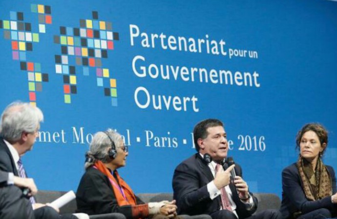 Paraguay: Presidente Cartes remarcó en Cumbre Mundial su compromiso con la transparencia