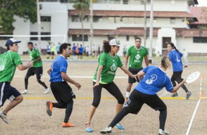 Asociación de Ultimate Frisbee continua Clínica y la Liga de Verano Ciudad del Saber 2017