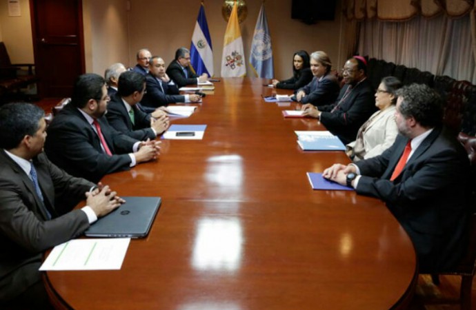 El Salvador trabaja propuesta de medidas para dignificar condiciones de privados de libertad