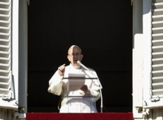 El Papa en el Ángelus: “En la Madre del Salvador, se cumplen las grandes obras de la misericordia divina”