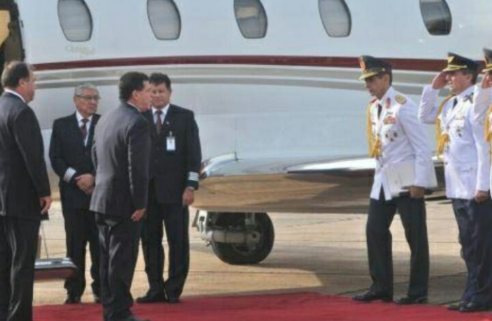 Presidente de Paraguay sale de gira a Emiratos Árabes Unidos, Suiza e Italia