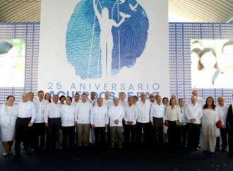 El Salvador celebró 25 años de paz y renueva su compromiso con el futuro