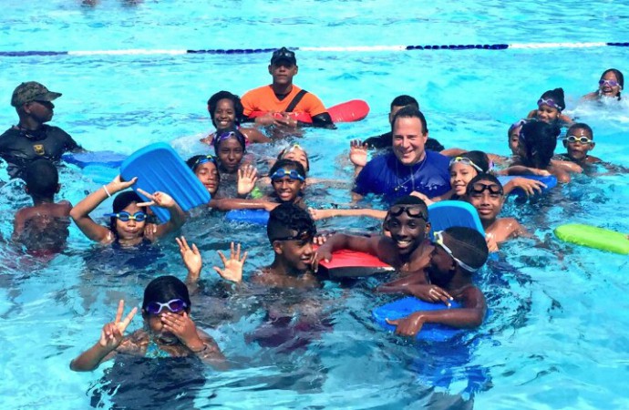 Presidente Varela comparte junto a niños y jóvenes durante la jornada de Voluntariado deportivo