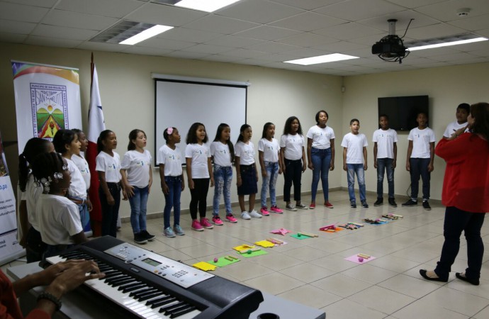 Niños y Niñas de San Miguelito dieron el Cierre al programa Veranito Cantar y Jugar