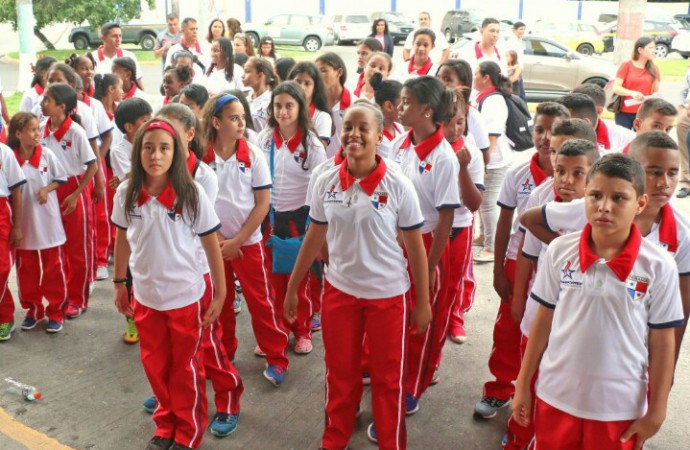 Meduca y Pandeportes planifican el desarrollo del Deporte Escolar