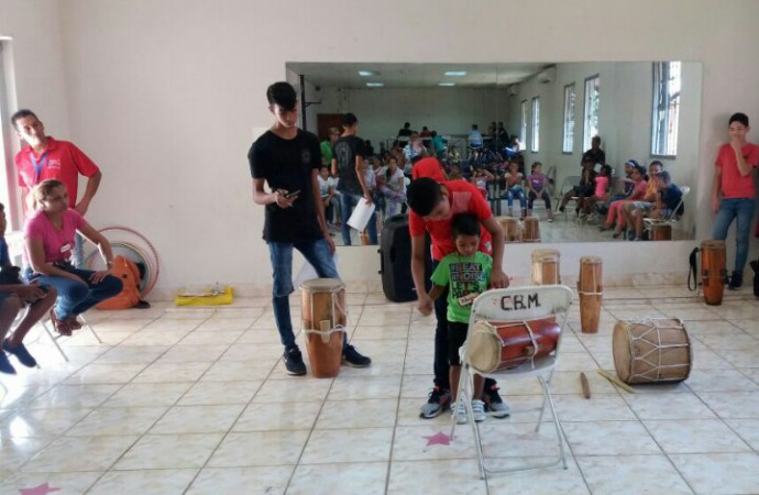 Niños y Jóvenes se forman en música e idiomas a través de talleres del INAC