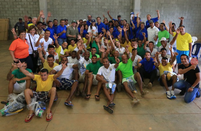 Presidente Varela recorrió La Nueva Joya como parte de voluntariado institucional