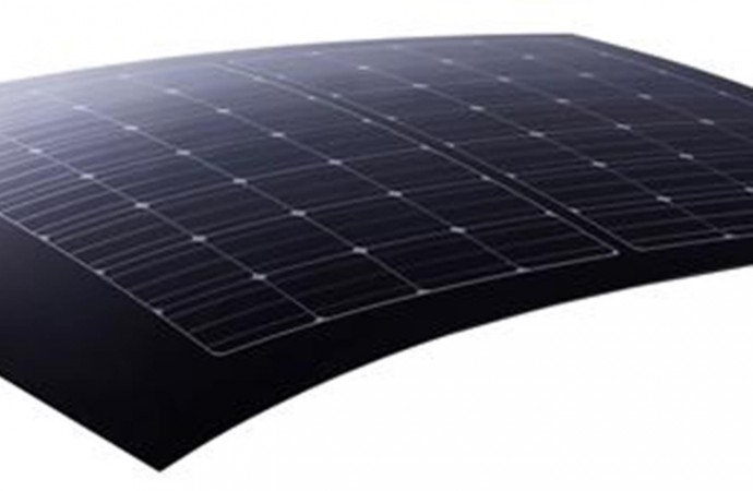 Módulo Fotovoltaico de Panasonic HITTM ha sido adoptado por el nuevo Prius PHV de Toyota Motors