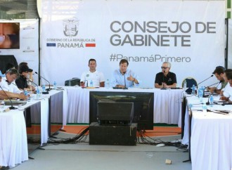 Presidente Varela reconoce trabajo de campeones juveniles de Herrera