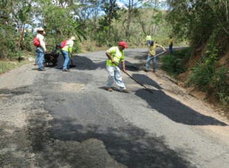 MOP ha destinado más de 550 toneladas de asfalto en rehabilitación de red vial en Chiriquí