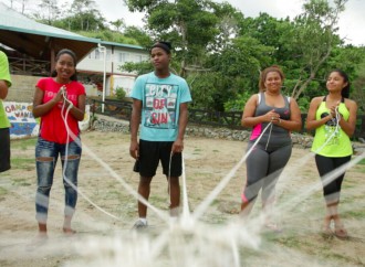 Estudiantes Panameños disfrutaron de una Aventura con Ciencia