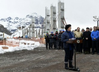 Presidenta Bachelet dio inicio a la construcción del nuevo paso fronterizo Los Libertadores
