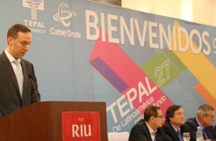Gobierno de Panamá reitera compromiso de impulsar el desarrollo del sector telecomunicaciones