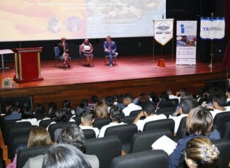 Estudiantes y Docentes participan en conferencia sobre efectos del cambio climático en Panamá