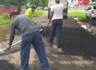 MOP aplicó más de 190 toneladas de asfalto en calles del corregimiento de David
