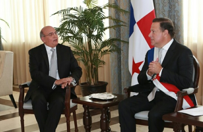 Presidente Varela recibe cartas credenciales de embajadores de Paraguay, República Dominicana y Perú
