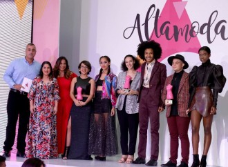 AltaPlaza Mall realizó con éxito el Young Fashion Designer Awards