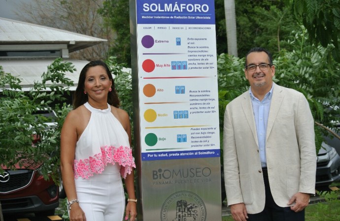 Biomuseo y Asociación Panameña de Dermatología inauguran Solmáforo