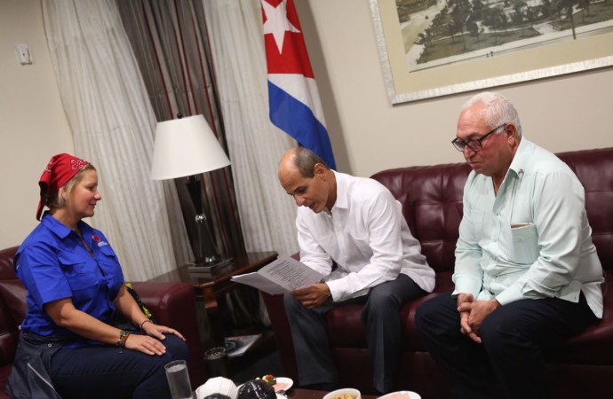 Primera Dama coordina entrega de ayuda humanitaria a Cuba para afectados por el Huracán Irma