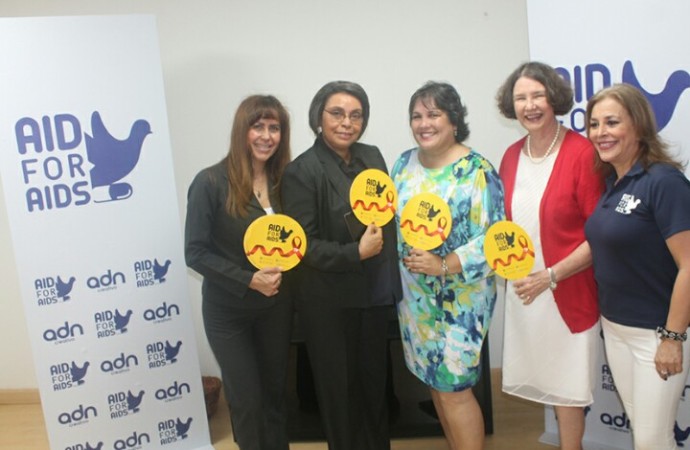 Despacho Primera Dama reconoce labor de nuevo centro para el abordaje integral del VIH en Panamá